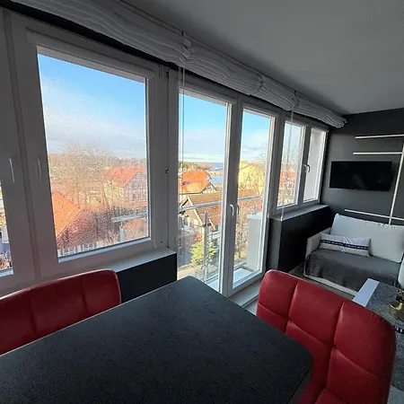 Everest Z Widokiem Na Morze アパート ウストカ